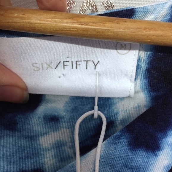 SIX/FIFTY Tie Dye Cut Out Shoulder Top - Picture 6 of 6